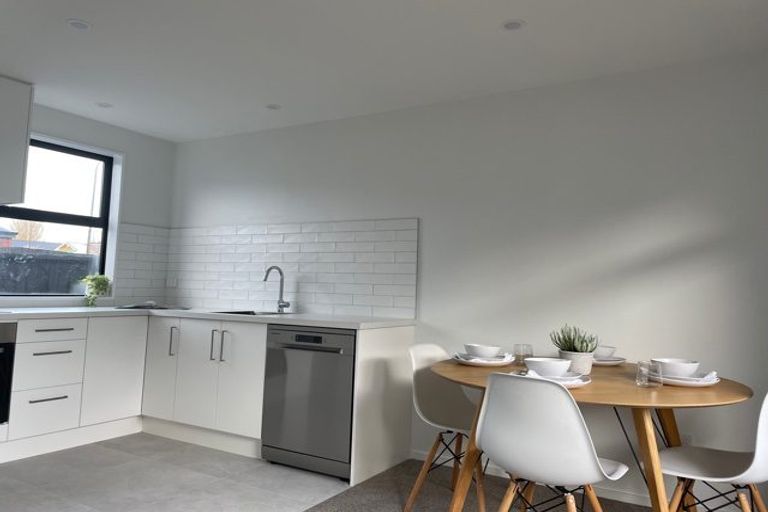 Photo of property in 2/96 Barbour Street, Waltham, Christchurch, 8011