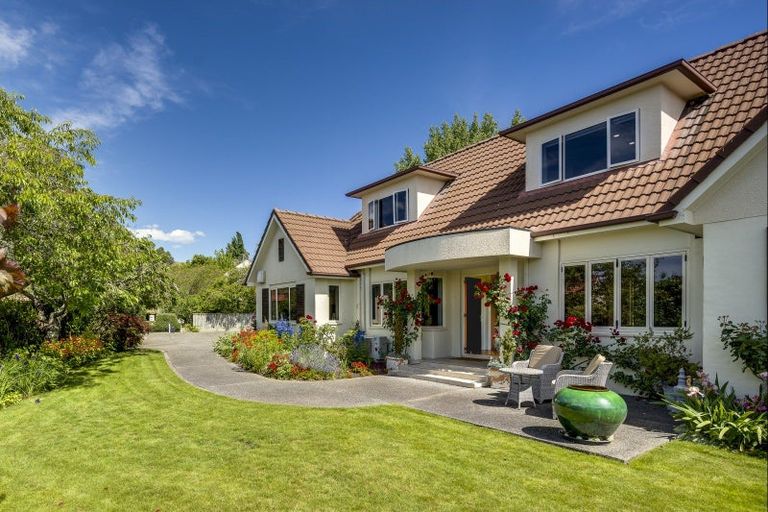 Photo of property in 20 Fulford Place, Havelock North, 4130