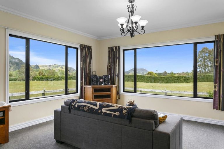 Photo of property in 736 Tukairangi Road, Kinloch, Taupo, 3385