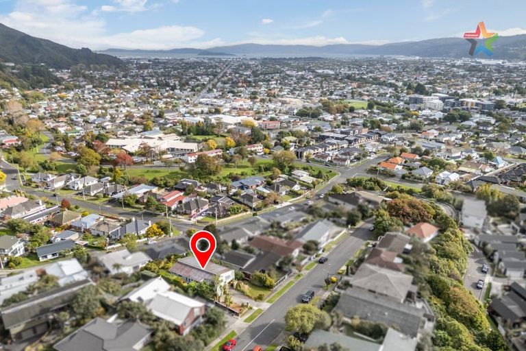 Photo of property in 10 Summit Road, Fairfield, Lower Hutt, 5011