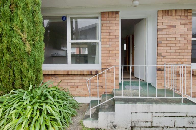 Photo of property in 3/242 Onewa Road, Birkenhead, Auckland, 0626