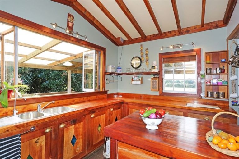 Photo of property in 1014 Awhitu Road, Pollok, Waiuku, 2683