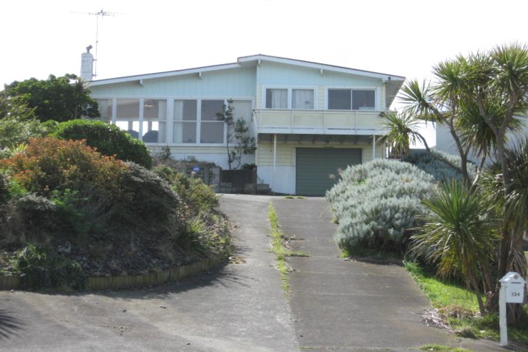 Photo of property in 134 Cornfoot Street, Castlecliff, Whanganui, 4501