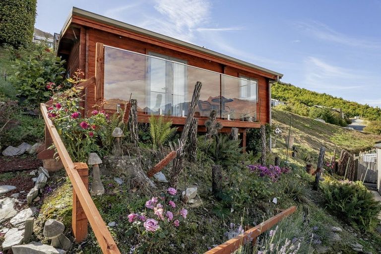 Photo of property in 5 Marina Drive, Frankton, Queenstown, 9300