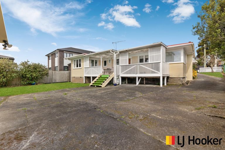 Photo of property in 5 Nield Road, Manurewa, Auckland, 2102