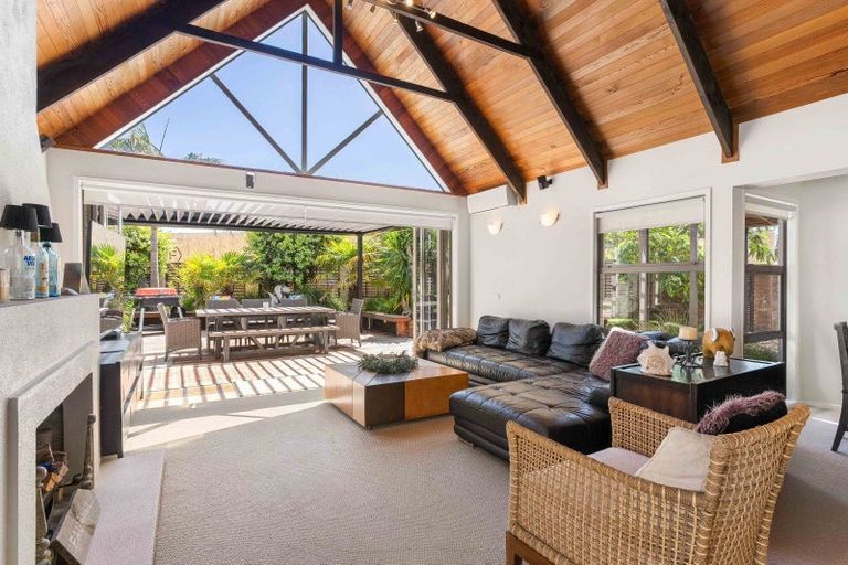 Photo of property in 11 Pauanui Boulevard, Pauanui, Hikuai, 3579