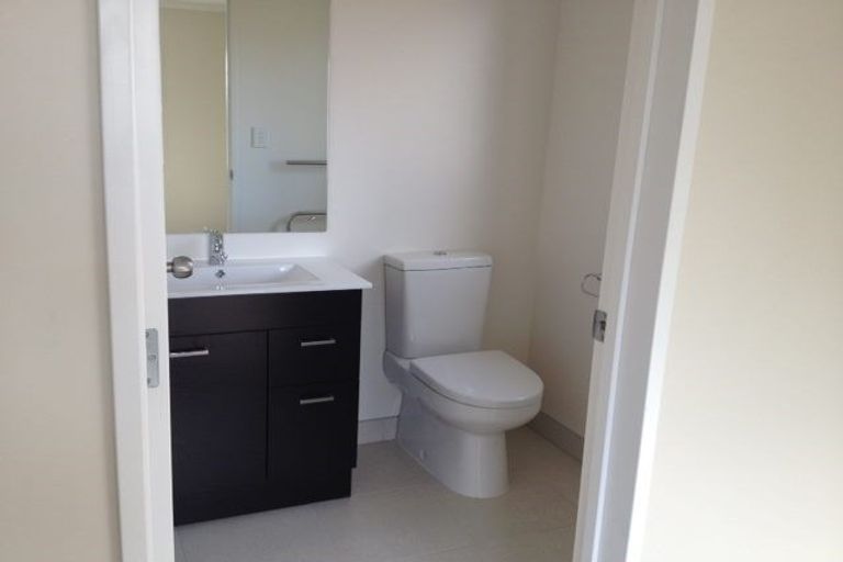 Photo of property in 63 Tiriwa Drive, Massey, Auckland, 0614