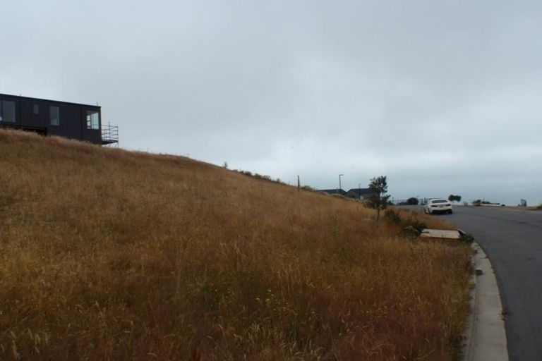 Photo of property in 4 Oxenhope Road, Richmond Hill, Christchurch, 8081