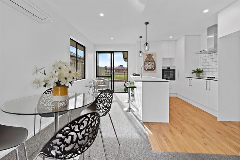 Photo of property in 2 Apple Orchard Lane, Yaldhurst, Christchurch, 8042