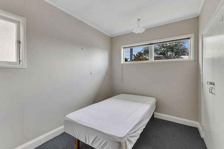 Photo of property in 47 Cameron Street, New Plymouth, 4310