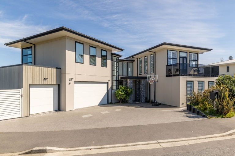 Photo of property in 4 Muriwai Drive, Diamond Harbour, Lyttelton, 8971