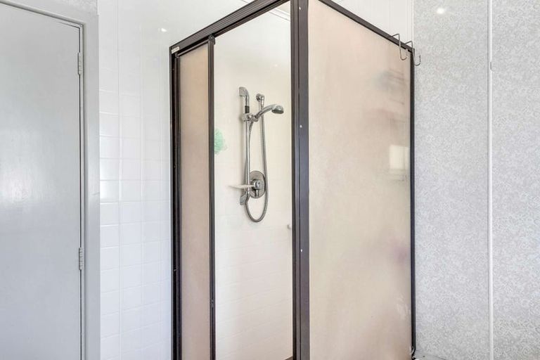 Photo of property in 19 Railway Esplanade, East Gore, Gore, 9710