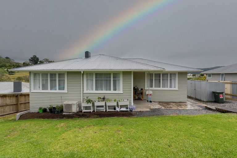 Photo of property in 8 Smeath Road, Kawakawa, 0210