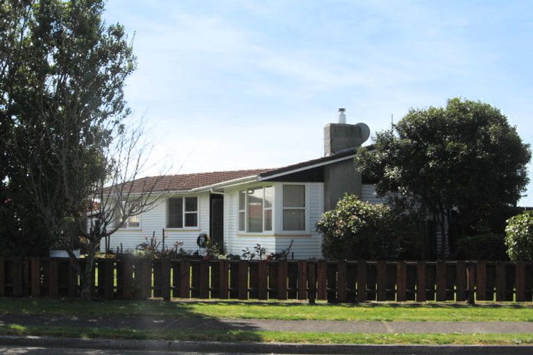 Photo of property in 10 Clouston Crescent, Fenton Park, Rotorua, 3010