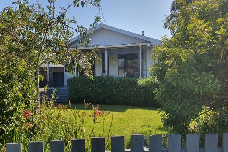 Photo of property in 20 Waihou Street, Turua, Thames, 3574