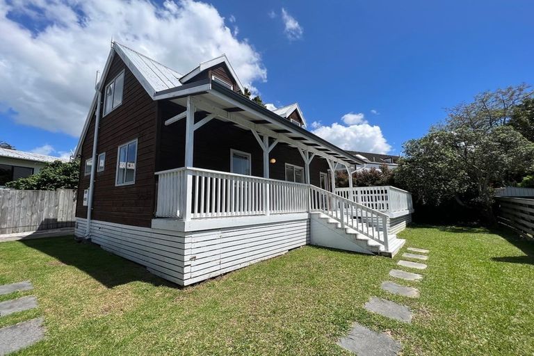 Photo of property in 1/43 Hutchinson Avenue, New Lynn, Auckland, 0600