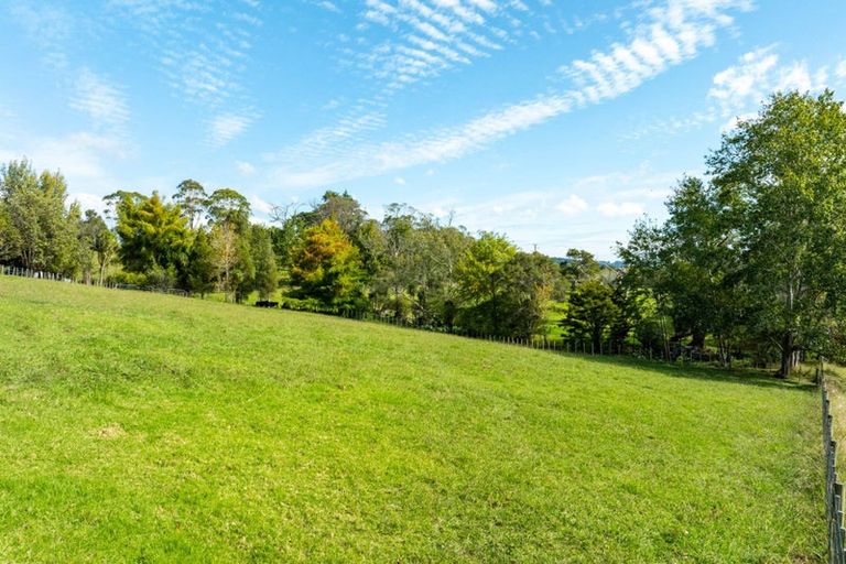 Photo of property in 894 Horseshoe Bush Road, Waitoki, Kaukapakapa, 0871