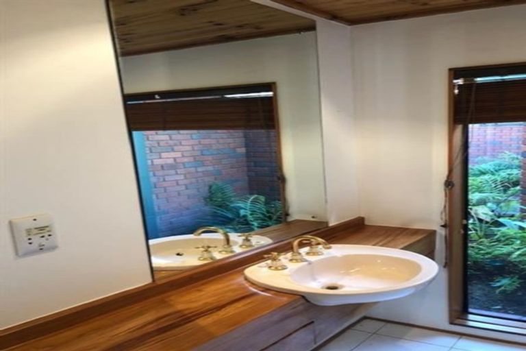 Photo of property in 33 Pohutukawa Avenue, Ohope, 3121