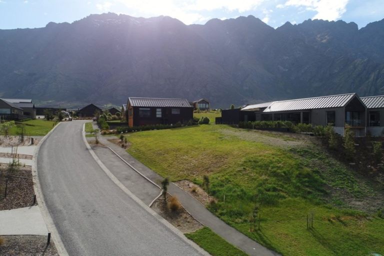 Photo of property in 23 Falconer Rise, Jacks Point, Queenstown, 9371