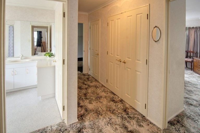 Photo of property in 228 High Street North, Carterton, 5713