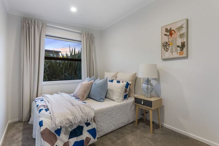 Photo of property in 23 Melandra Road, Stanmore Bay, Whangaparaoa, 0932