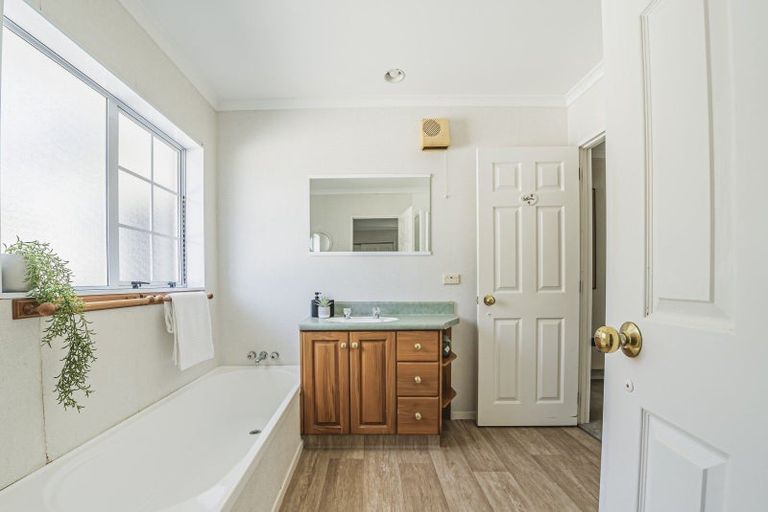 Photo of property in 55 Victoria Road, New Plymouth, 4310