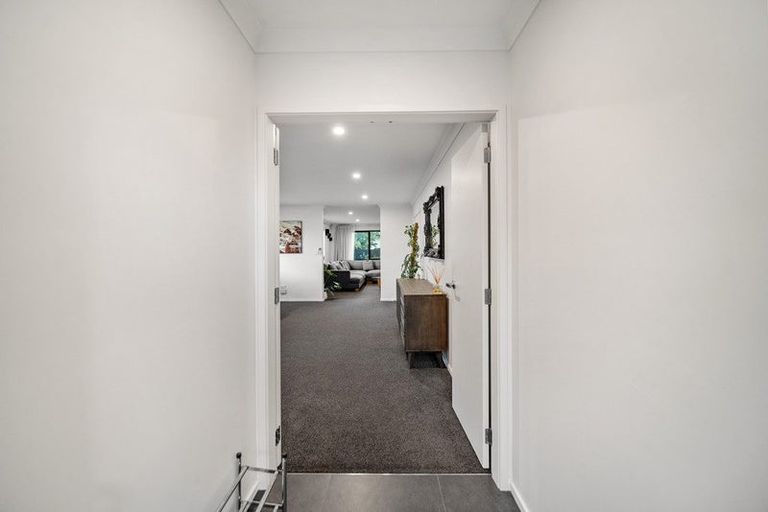 Photo of property in 5a Pukaki Road, Mangere, Auckland, 2022