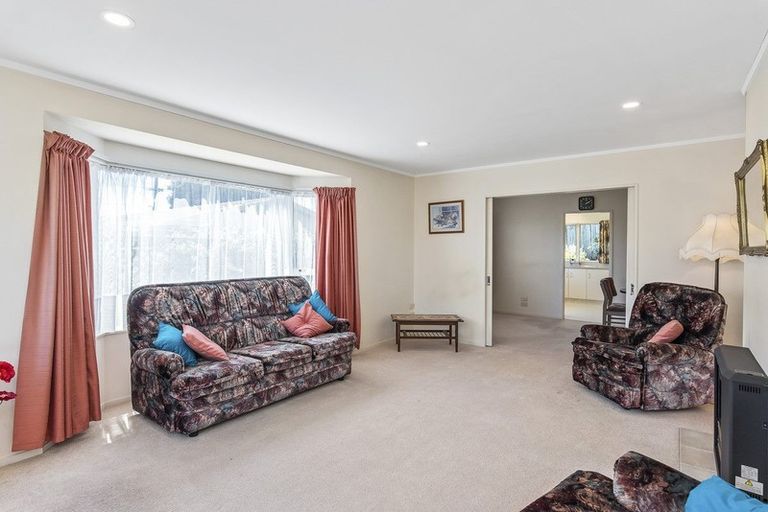 Photo of property in 126 Arawhata Road, Paraparaumu, 5032