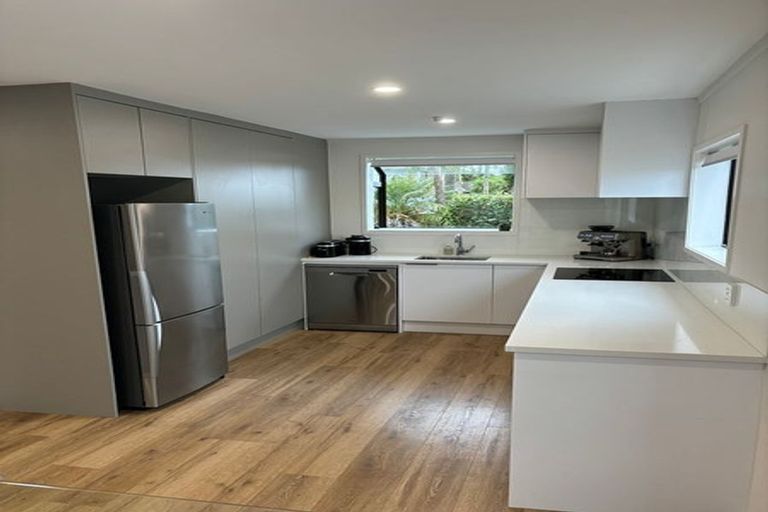 Photo of property in 1/5 Strid Road, Te Atatu South, Auckland, 0610