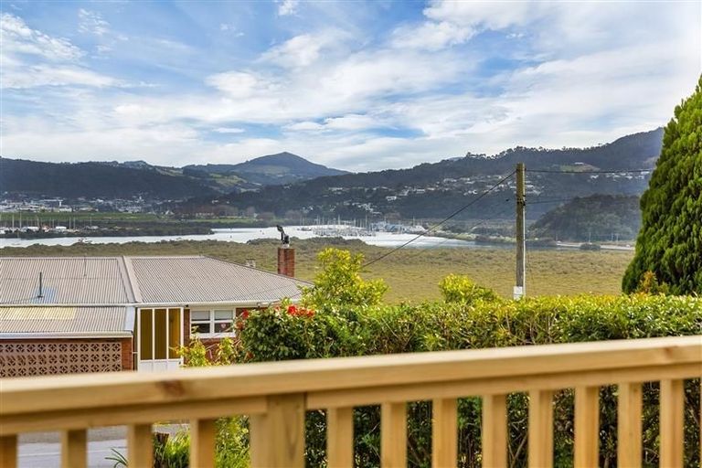 Photo of property in 102 Old Onerahi Road, Onerahi, Whangarei, 0110