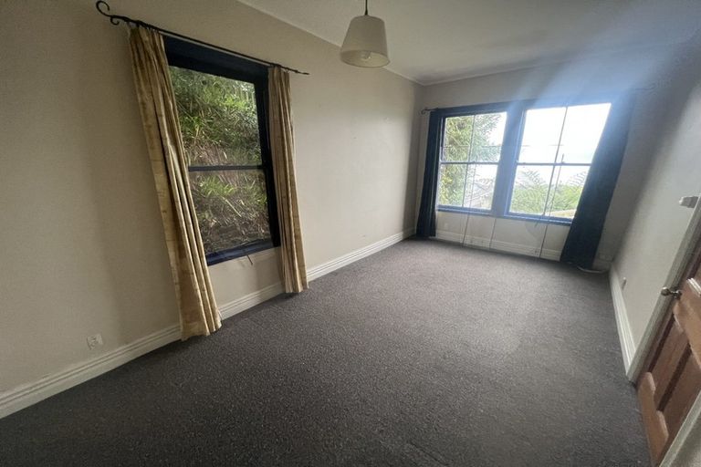 Photo of property in 20 Winchester Street, Kaiwharawhara, Wellington, 6035