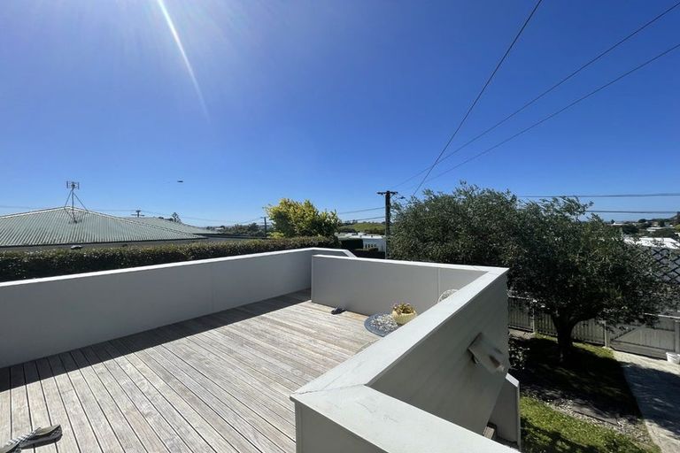 Photo of property in 20 Riddell Road, Glendowie, Auckland, 1071