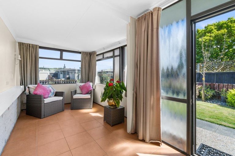 Photo of property in 2a Murphy Road, Taradale, Napier, 4112