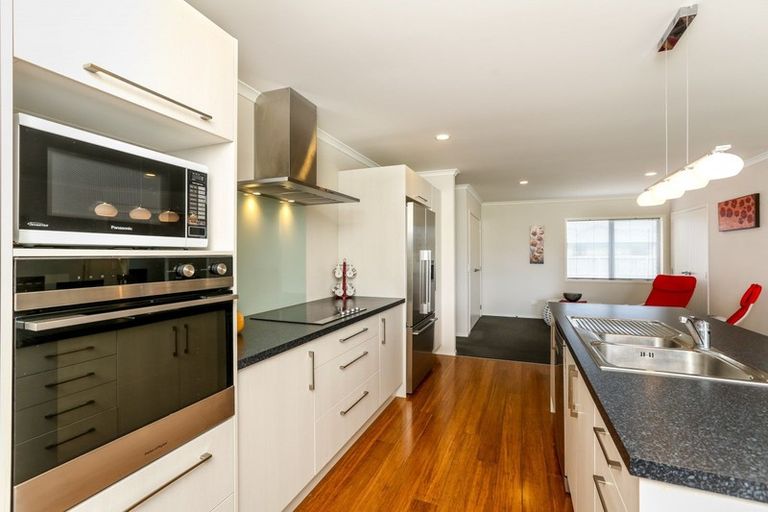 Photo of property in 14 Ryder Drive, Waiwhakaiho, New Plymouth, 4312