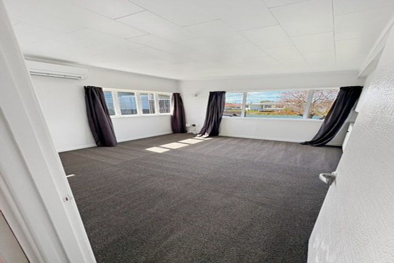 Photo of property in 7a-b Jull Crescent, Waipukurau, 4200