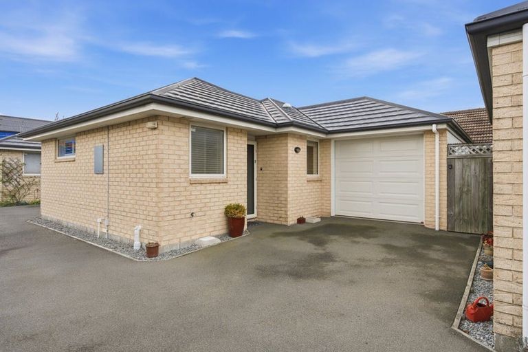 Photo of property in 2/24 Nicholls Road, Halswell, Christchurch, 8025