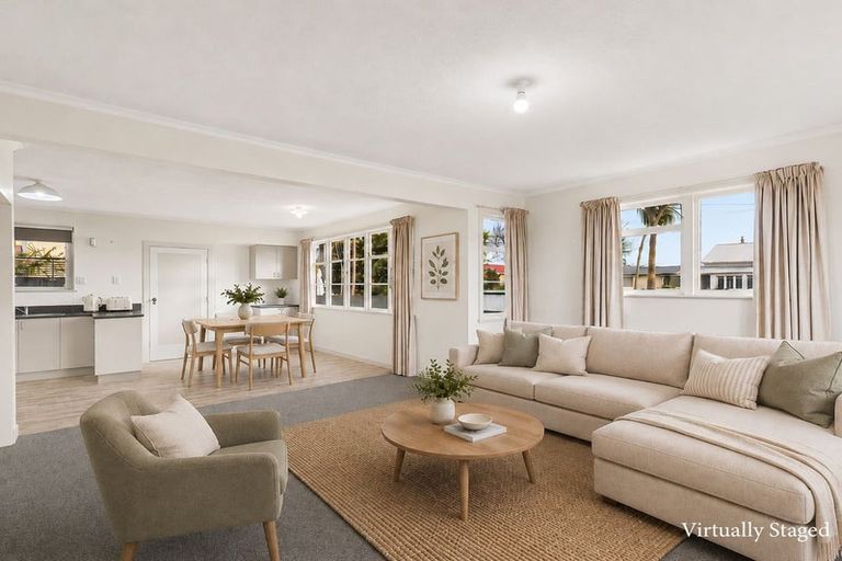 Photo of property in 113 Peel Street, Westport, 7825