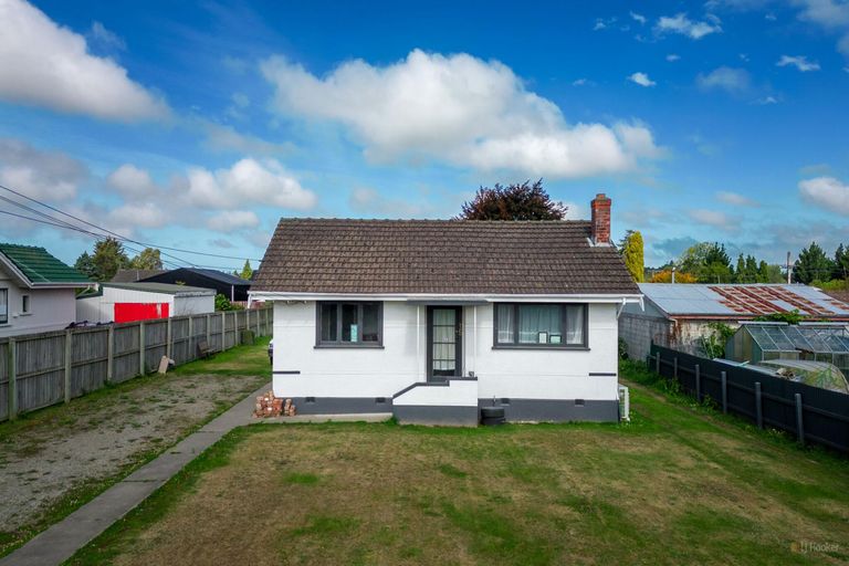 Photo of property in 15 Moorhouse Street, Waimate, 7924