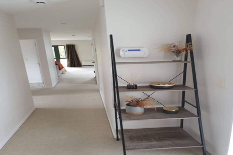 Photo of property in 136b Stokes Valley Road, Stokes Valley, Lower Hutt, 5019