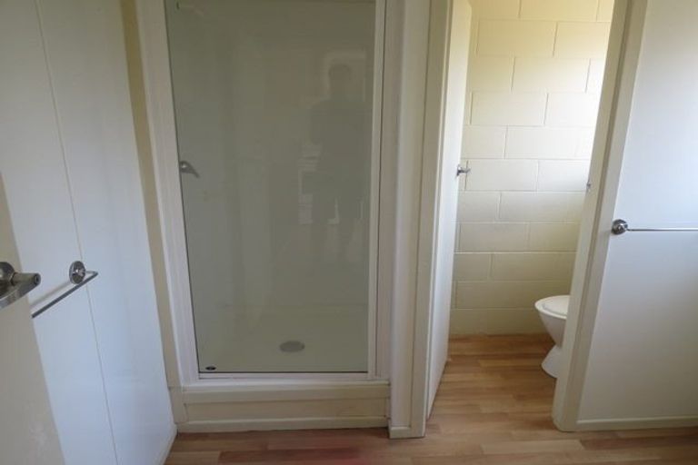 Photo of property in 4/3 Tralee Place, Hillcrest, Hamilton, 3216