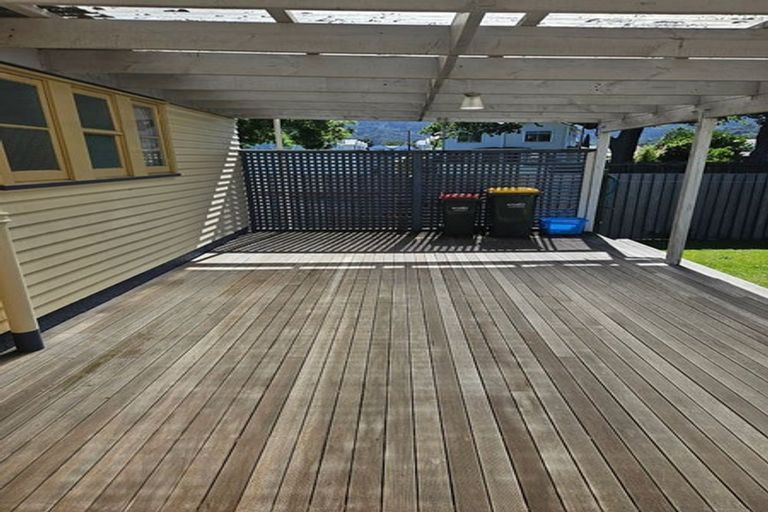 Photo of property in 130 Naenae Road, Naenae, Lower Hutt, 5011
