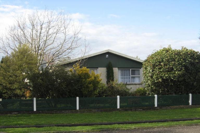 Photo of property in 78 Victoria Street, Carterton, 5713