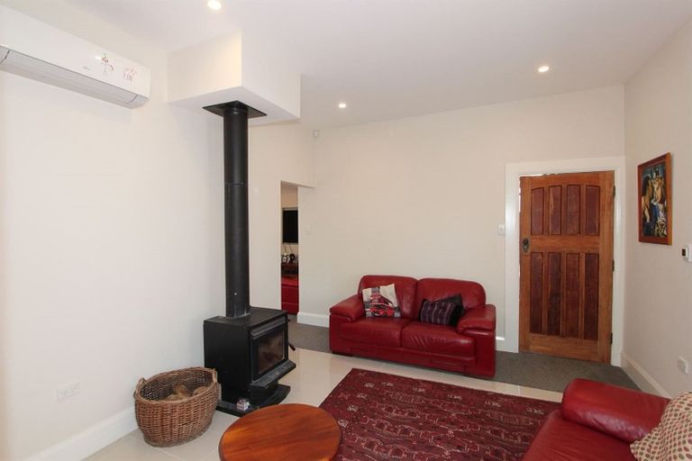 Photo of property in 27 Owles Terrace, New Brighton, Christchurch, 8061