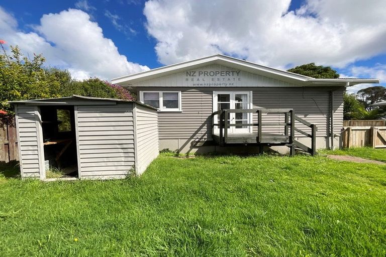 Photo of property in 38 Eddowes Street, Manurewa, Auckland, 2102