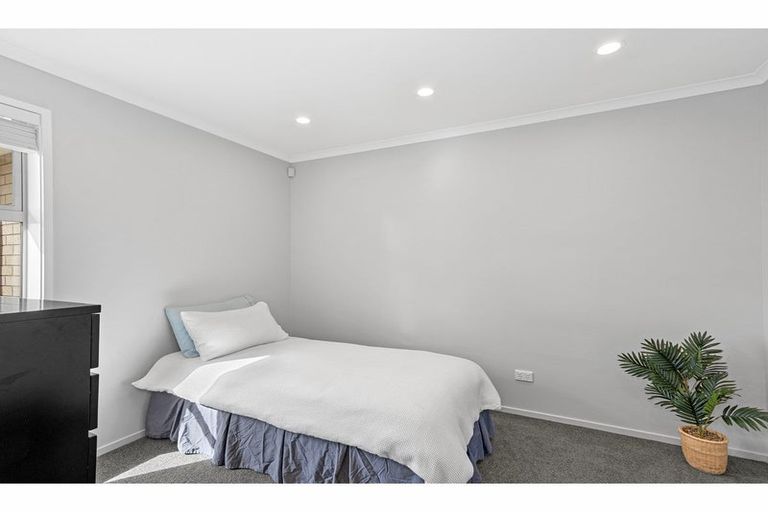 Photo of property in 52 Bradwell Crescent, Halswell, Christchurch, 8025