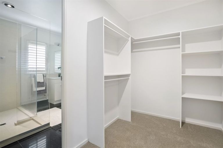 Photo of property in 24a Alexander Street, Cockle Bay, Auckland, 2014