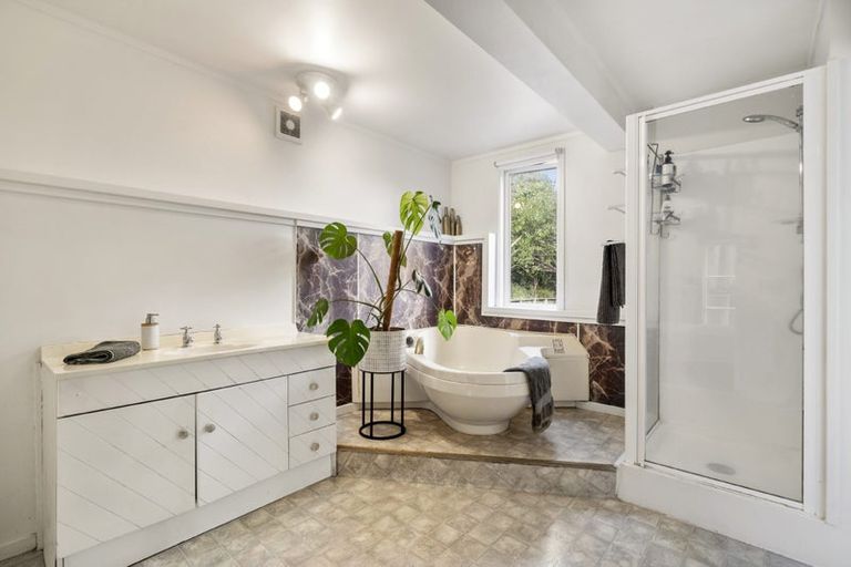 Photo of property in 10a Wilding Avenue, Northcote Point, Auckland, 0627