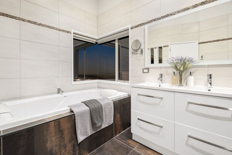 Photo of property in 86 Goodland Drive, Dairy Flat, Albany, 0792