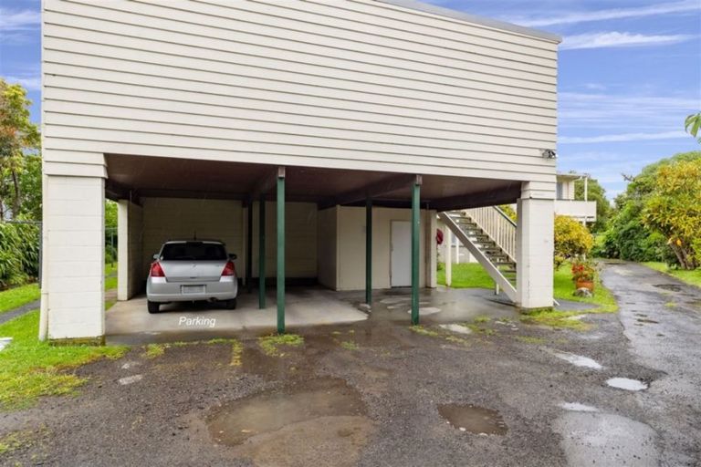 Photo of property in 2/19 Pirie Crescent, Moera, Lower Hutt, 5010