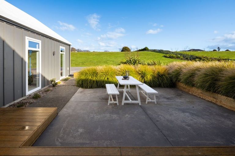 Photo of property in 8 Penbeagle Road, Te Kowhai, Hamilton, 3288